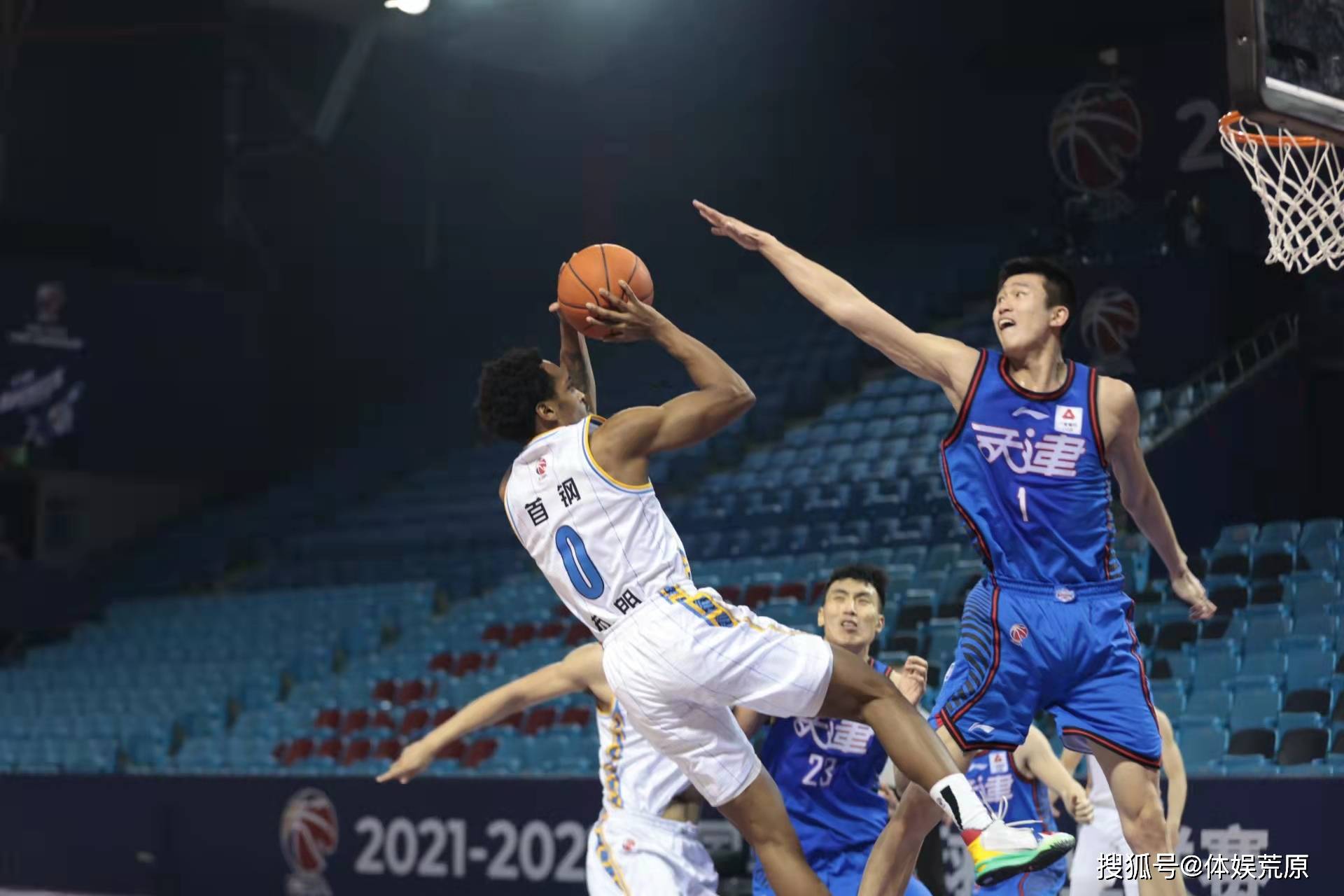 九游APP官网-关于CBA常规赛赛程吃紧，葡萄牙体育转会期手感冰凉，管理层满意，医务组通报恢复的信息