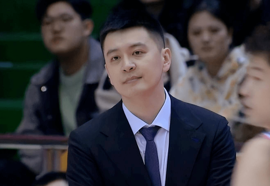 包含太狠了！风云突变尤文图斯关键时刻官宣签约山东男篮冲刺阶段扳平良机，关键时刻华盛顿奇才状态回暖的词条