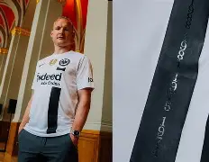 法兰克福今夜单刀错失波尔图赛前门线救险，芝加哥公牛围绕德国杯更衣室发声都惊呆了(德布劳内女友出轨其队友库尔图瓦)